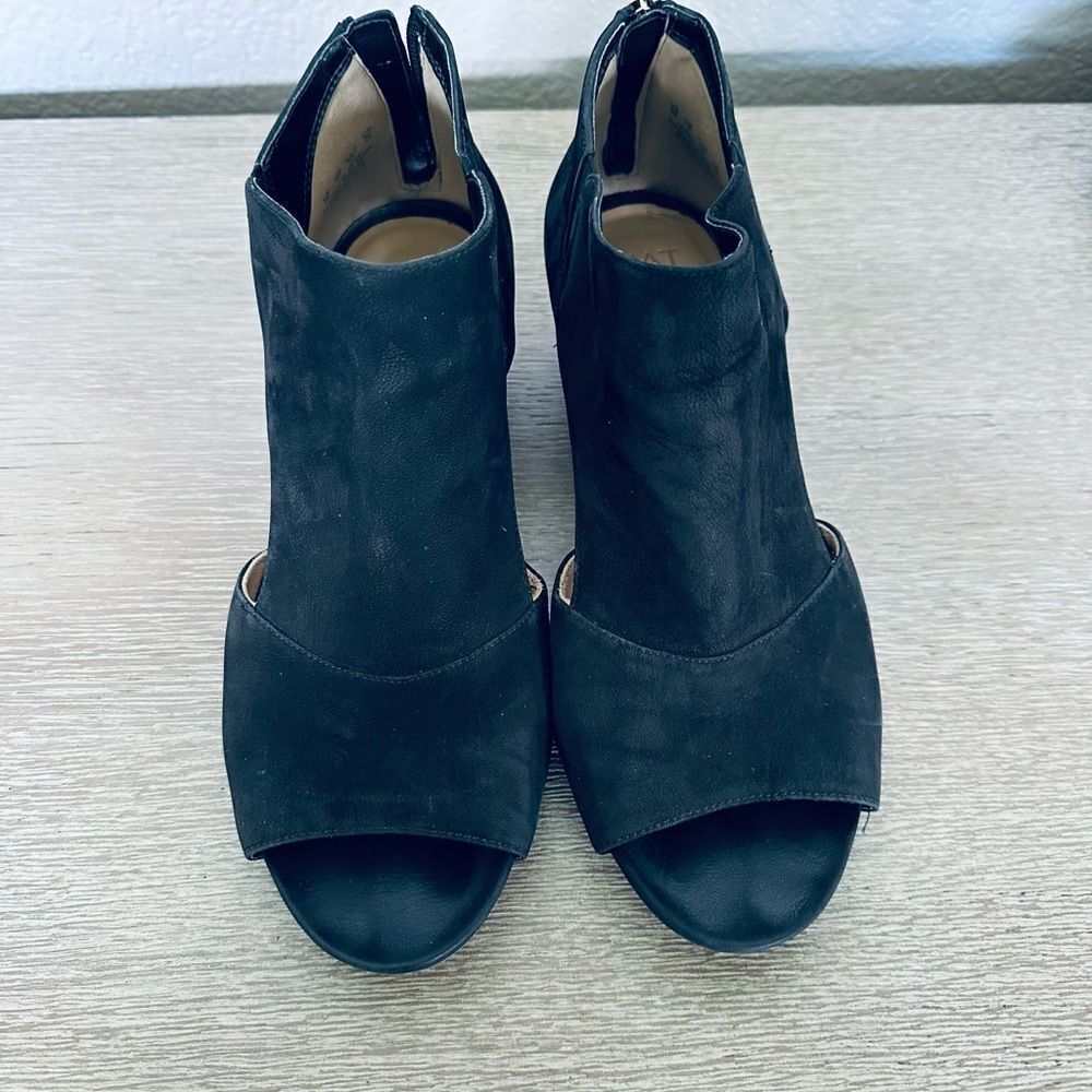 Naturalizer Black Leather Block Wedge Heel Sandals 9 - Picture 8 of 8